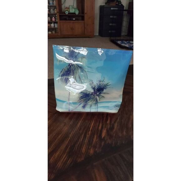 NWT VICTORIA SECRET VACAY COSMETIC BAG - Picture 5 of 5